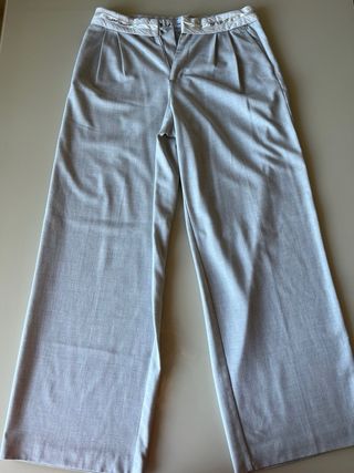 Conjunto chaleco y pantalón gris