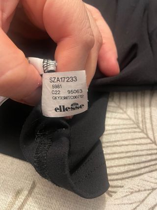 Crop top Ellesse nero taglia 44 palestra