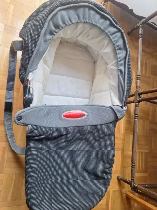 Capazo/Maxi-Cosi Chicco Negro