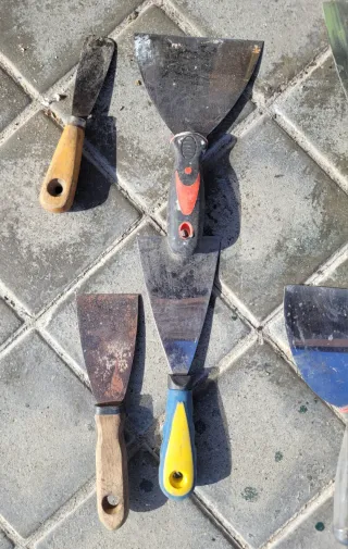 Lote 12 espátulas de albañil