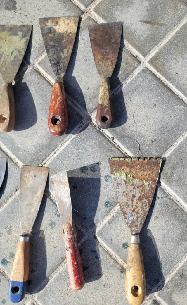 Lote 12 espátulas de albañil