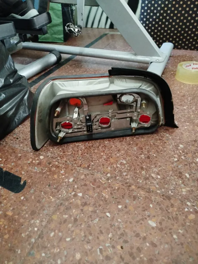 Piloto trasero derecho BMW E36