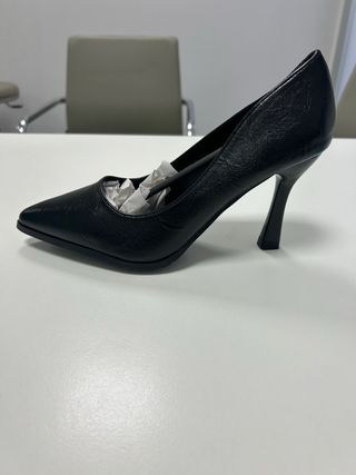 Zapato de salón negro tacón, sin estrenar