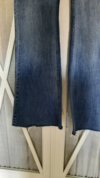 Pantalón Vaquero Flare Mango Talla M/40