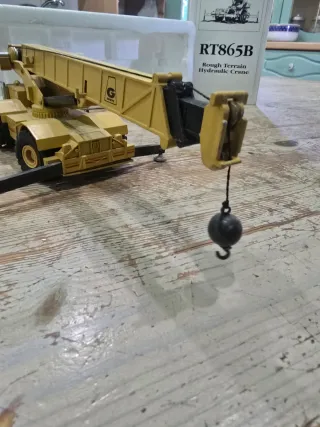 Crane Grove RT865B Rough Terrain NZG 1:55