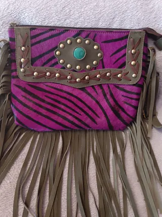 Bolso flecos morado y marrón