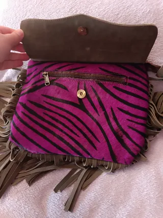 Bolso flecos morado y marrón