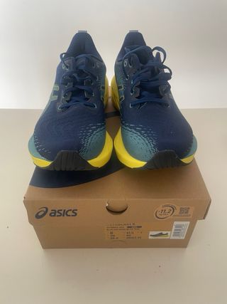Zapatillas ASICS NOVABLAST 4 Azul y Amarillo