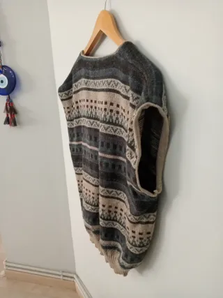 Chaleco tejido hombre botones beige y gris