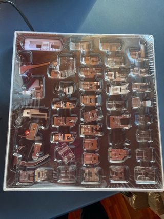 Máquina de coser Elna Experience 560