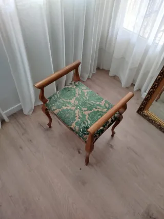 SILLÓN ANTIGUO MADERA DESCALZADORA