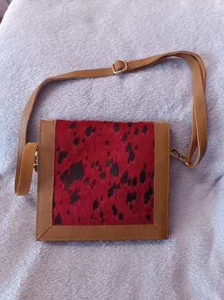 Bolso piel y pelo efecto vaca