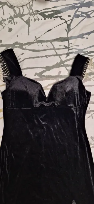 Vestido fiesta midi negro