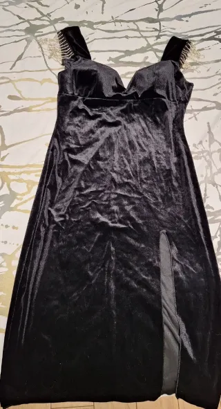 Vestido fiesta midi negro