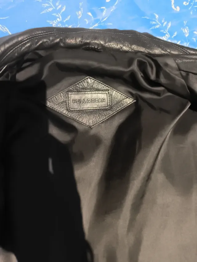 Cazadora PULL&BEAR Negra Hombre