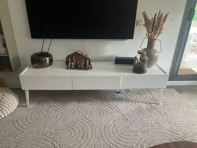 Mueble TV blanco moderno