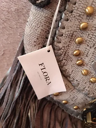 Bolso bandolera con flecos largos