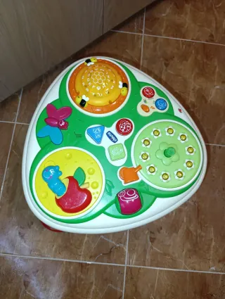 Mesa de actividades infantil