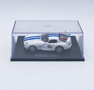 DODGE VIPER GTS-R N°5 1:43 UNIVERSAL HOBBIES