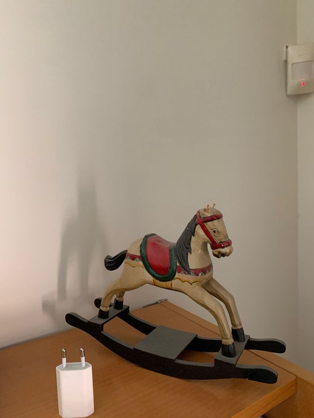 Caballo balancín decorativo