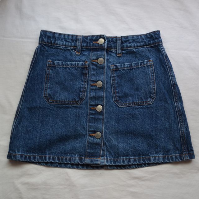 Falda vaquera con botones