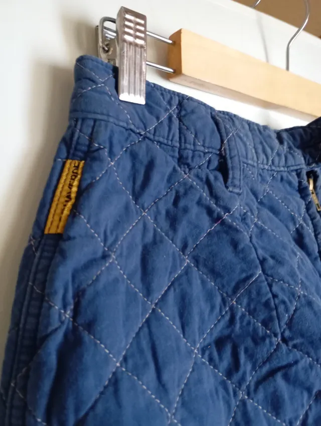 Bufanda acolchada azul