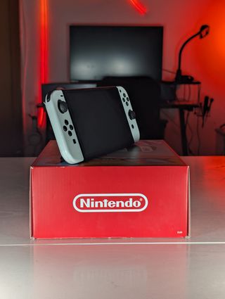Nintendo Switch OLED Blanca y Negra