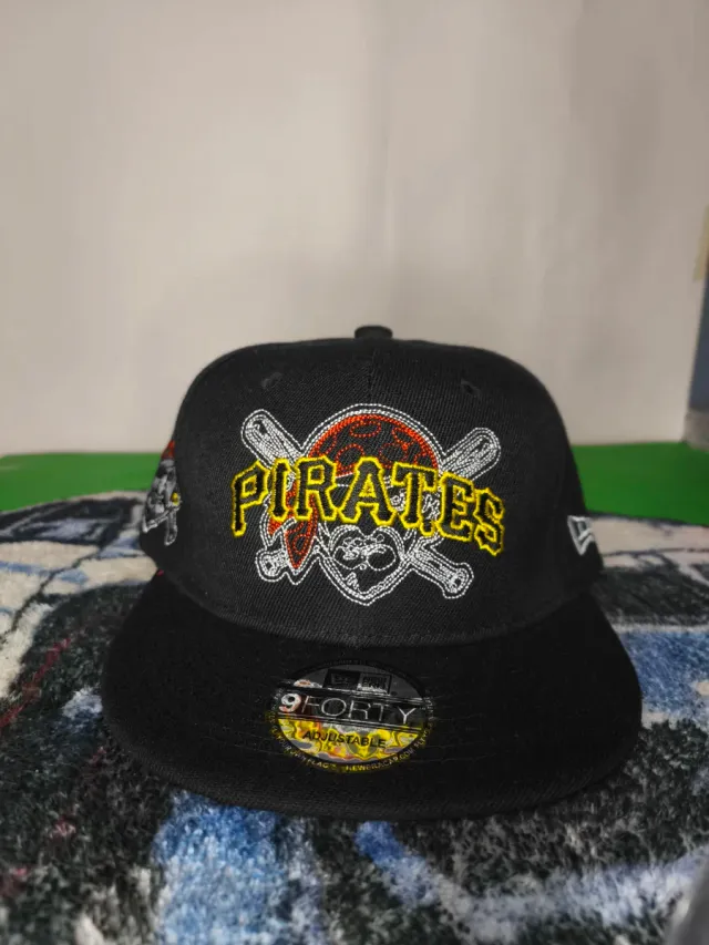 Gorra New Era Pirates Negra Ajustable MLB