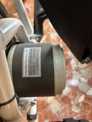 Silla de ruedas eléctrica plegable