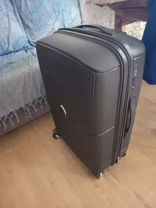 Maleta de viaje negra