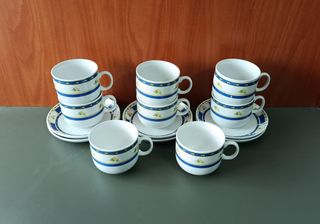 Juego de café porcelana 8 tazas y 6 platos