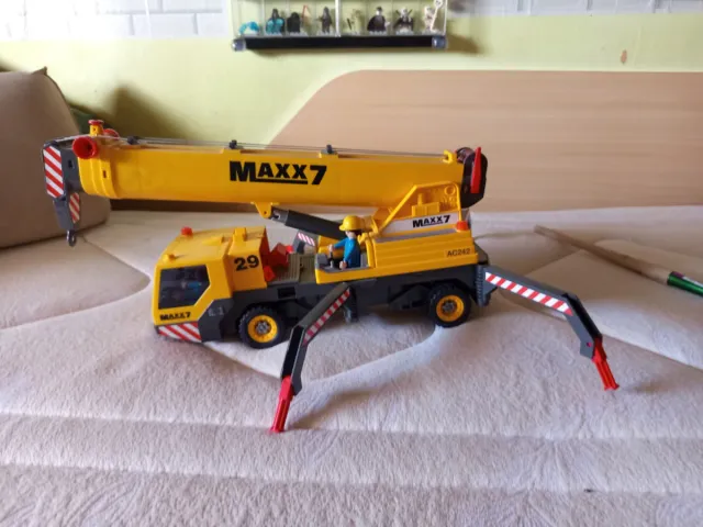 Grúa Playmobil 4036 Falta una sirena solo.