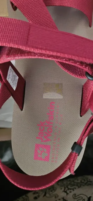 Chanclas Jack Wolfskin Beige y Rojas