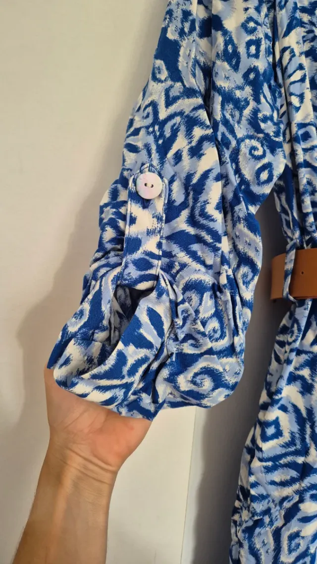 Vestido y cinturón nuevo con etiqueta Zara