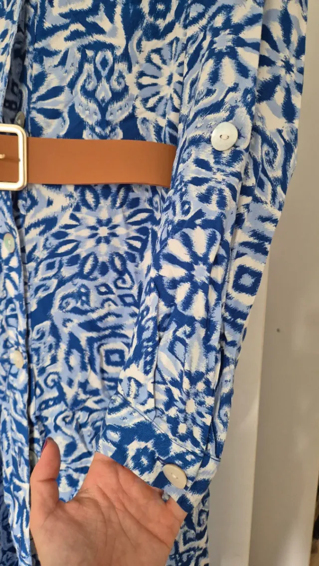 Vestido y cinturón nuevo con etiqueta Zara