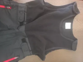 Pantalón nieve peto Boomerang Talla 6 años.