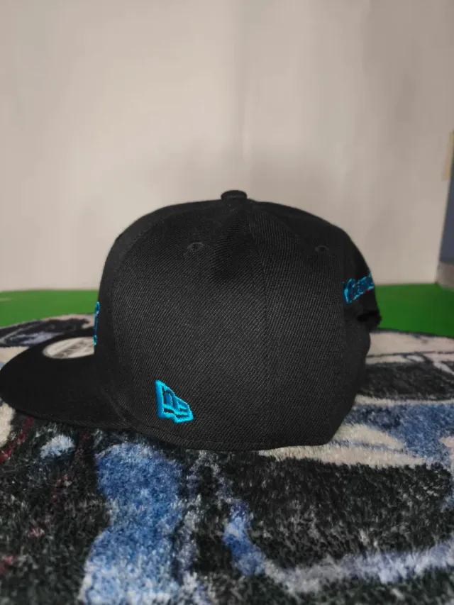 Gorra New Era Miami Marlins Negra + pin