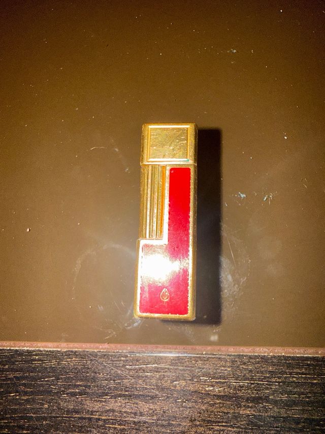 Dupont Zippo Dorado y Rojo