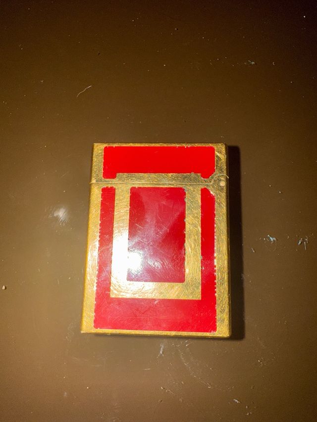 Dupont Zippo Dorado y Rojo