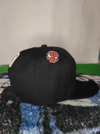 Gorra New Era Chicago Bulls Snapback Negra + pin