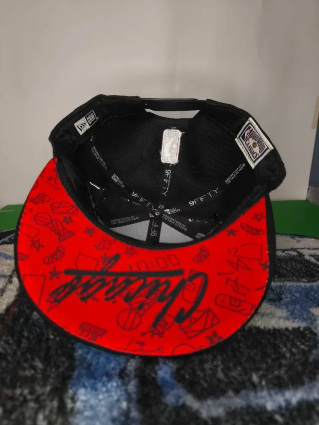 Gorra New Era Chicago Bulls Snapback Negra + pin