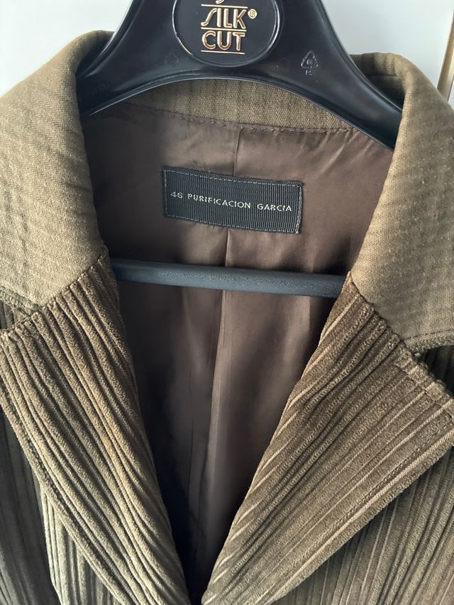 Chaqueta Purificación García Marrón Pana