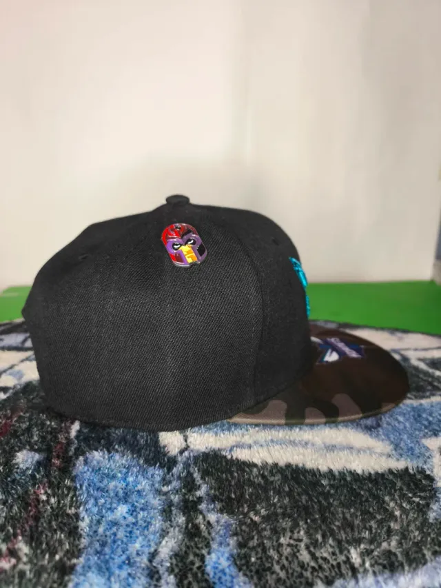 Gorra New Era Charlotte Hornets Snapback + pin
