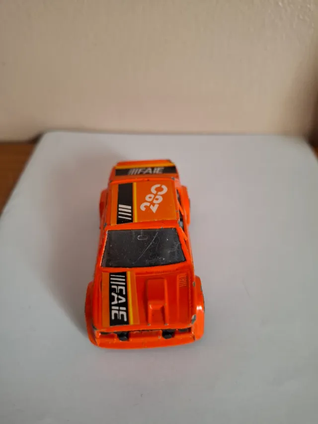 Coche de juguete Fiat abarth