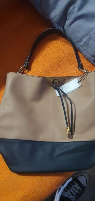 Bolso Beige y Negro