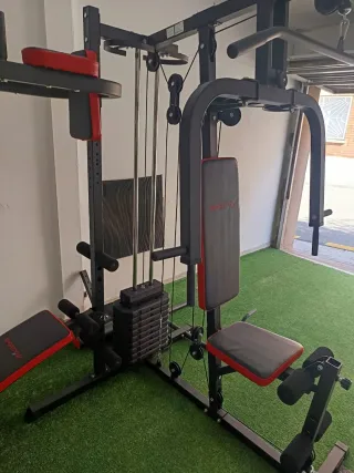 Máquina de gimnasio multifunción