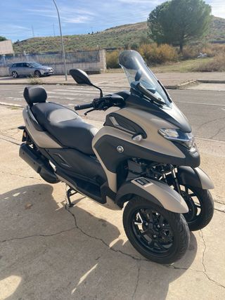 Yamaha Tricity 300   28 CV apta para carne B