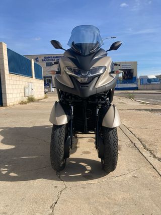 Yamaha Tricity 300   28 CV apta para carne B