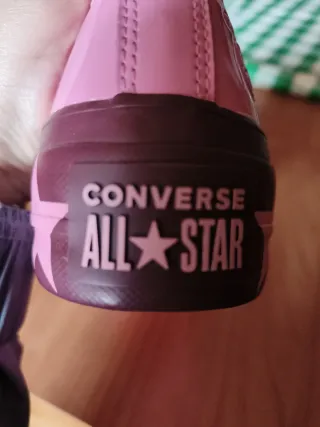 Converse x Miley Cyrus Edición Limitada