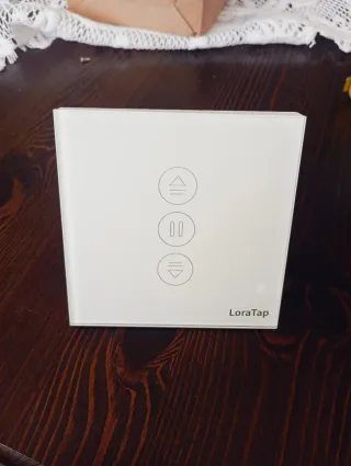 Interruttore per tende LoraTap bianco